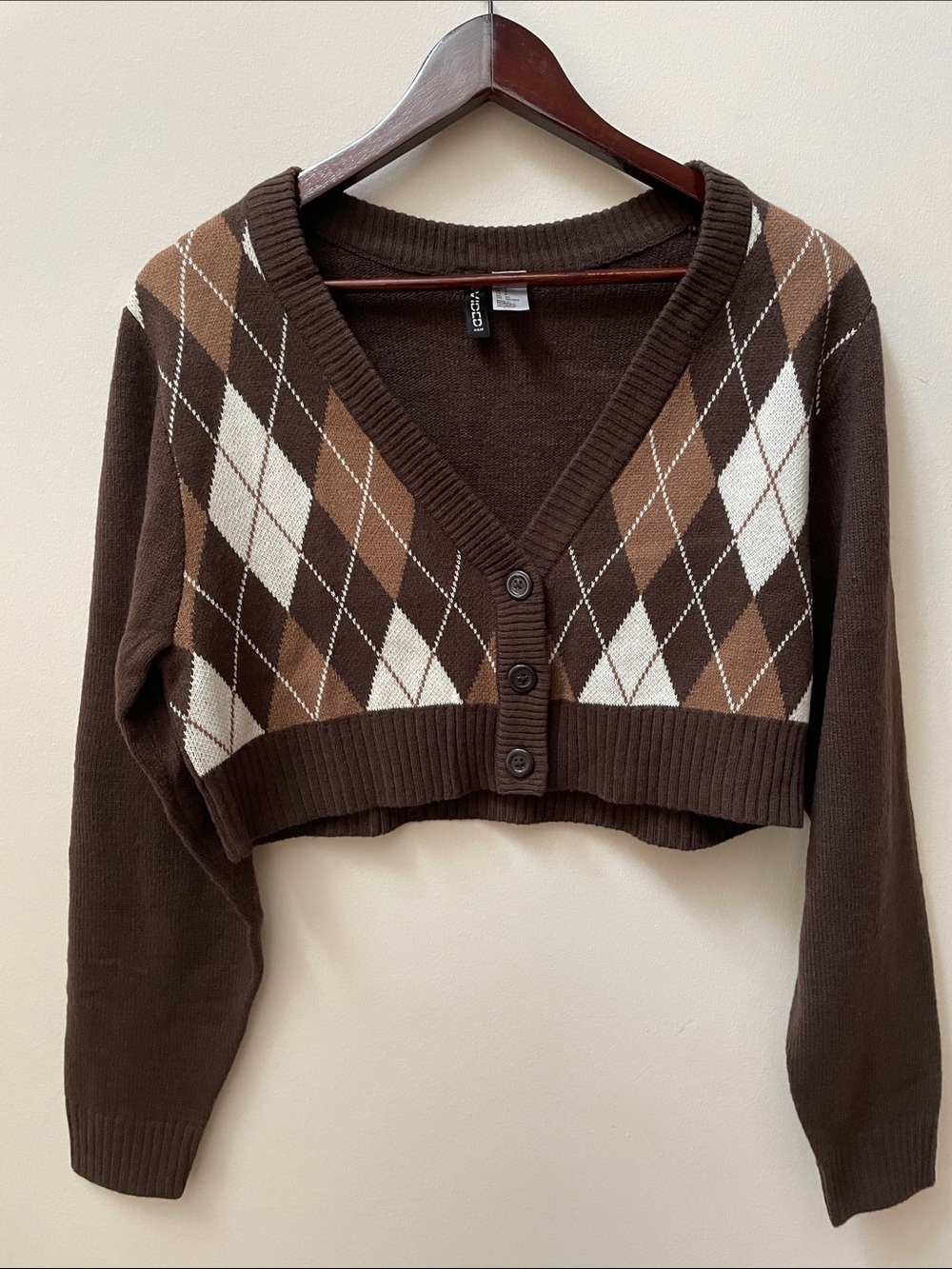 H&M Brown Argyle Cropped V-Neck Cardigan with Cream and Tan Diamonds